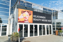 Beauty Messe Vest